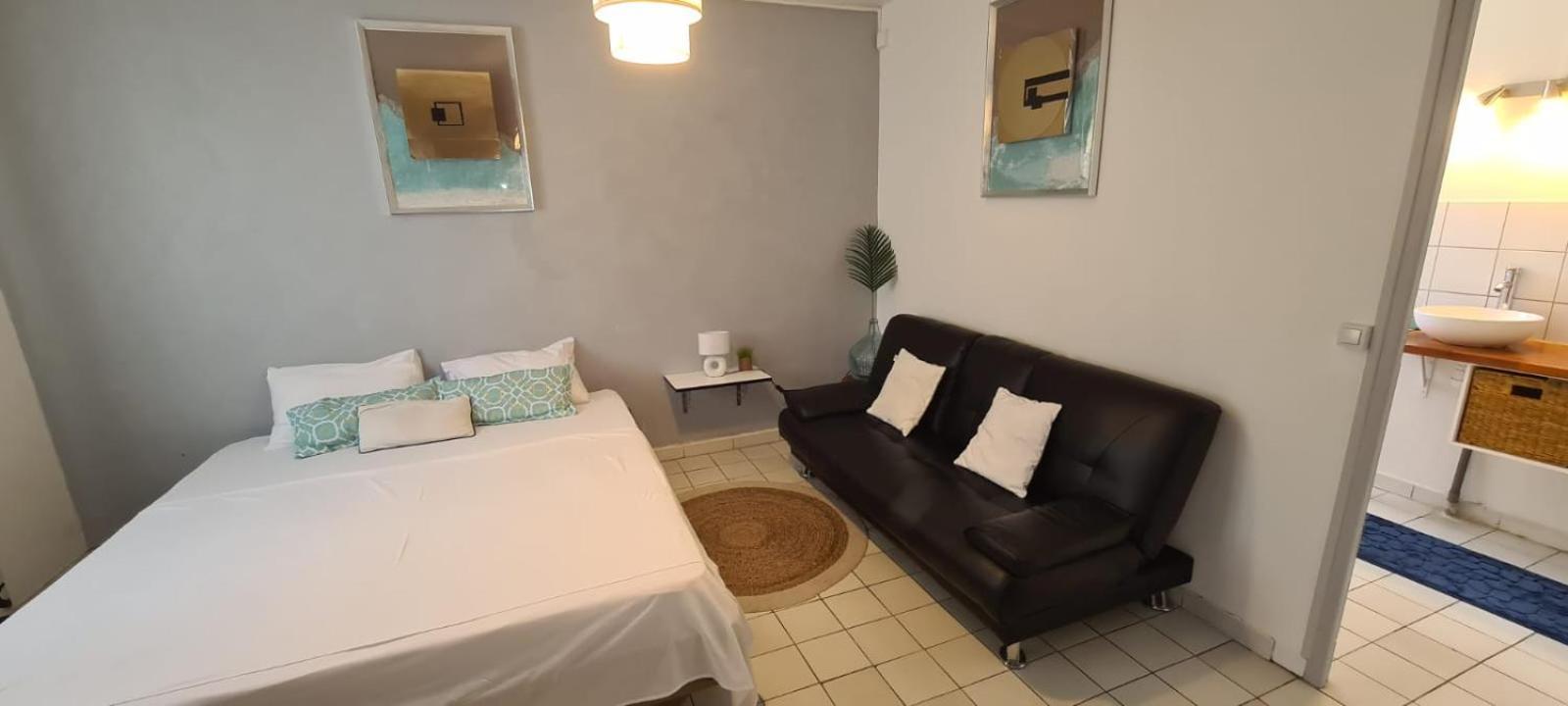 Paradies Caraibes I Les Abymes Buitenkant foto